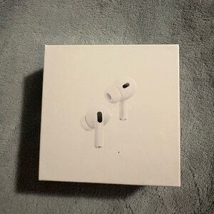 Apple White Earbud Headphones